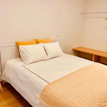 בית נופש Penagoda House אספיניו